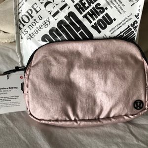 LuluLemon Everywhere Belt Bag